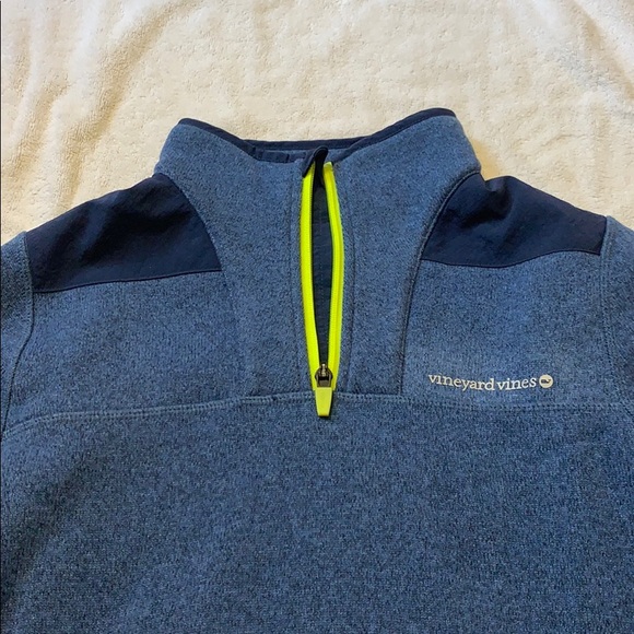 Vineyard vines zip up sweatshirt - Picture 2 of 4